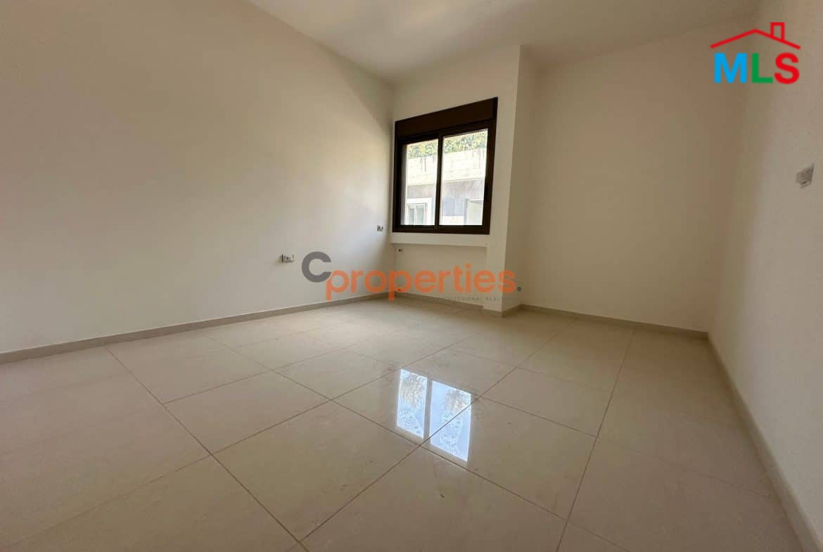 Apartment For Sale in Mtayleb CPCF61