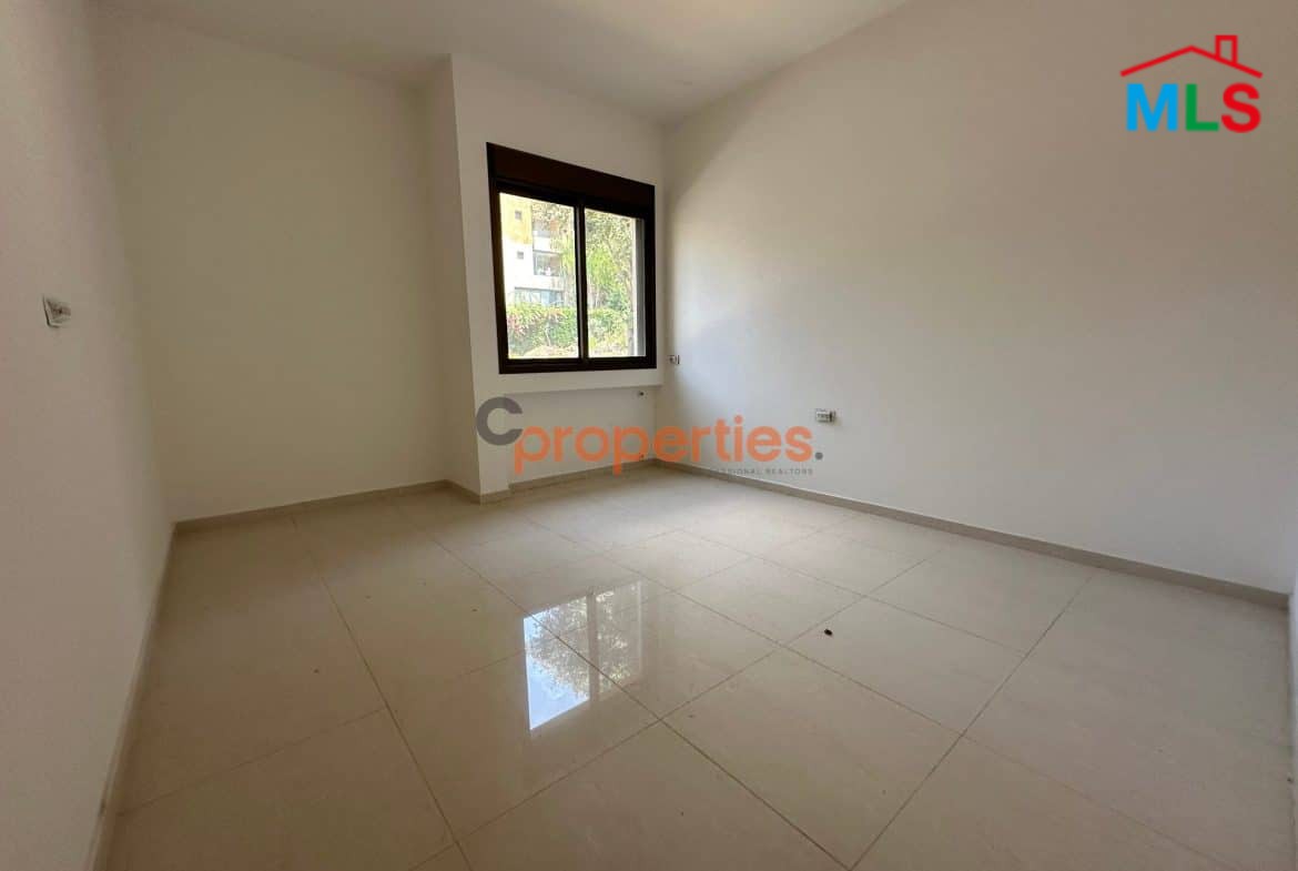 Apartment For Sale in Mtayleb CPCF61