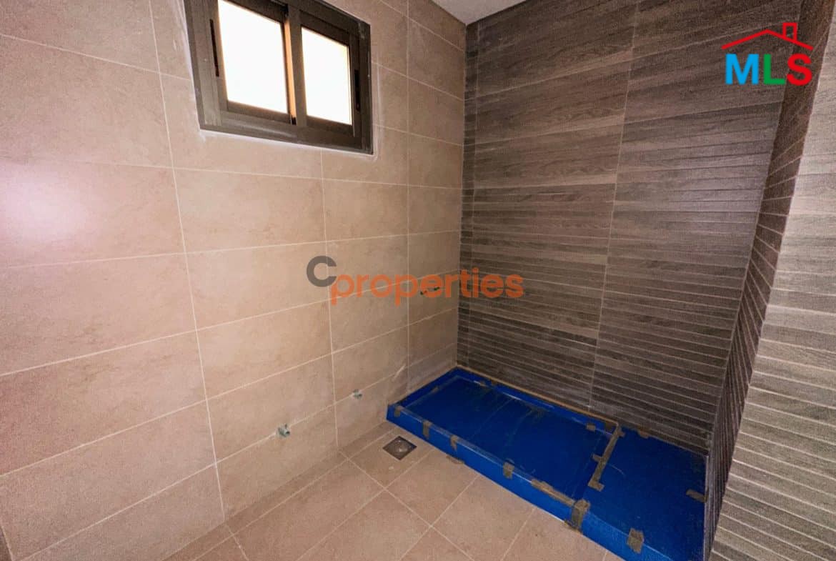 Apartment For Sale in Mtayleb CPCF60