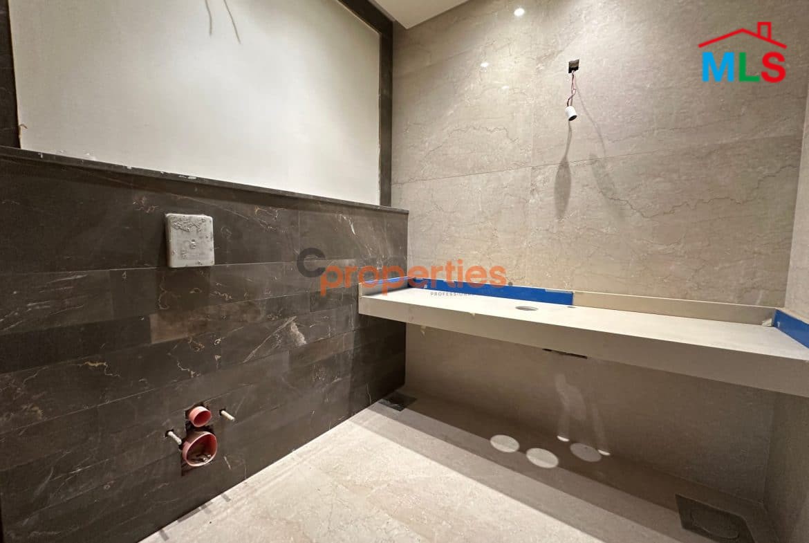 Apartment For Sale in Mtayleb CPCF59