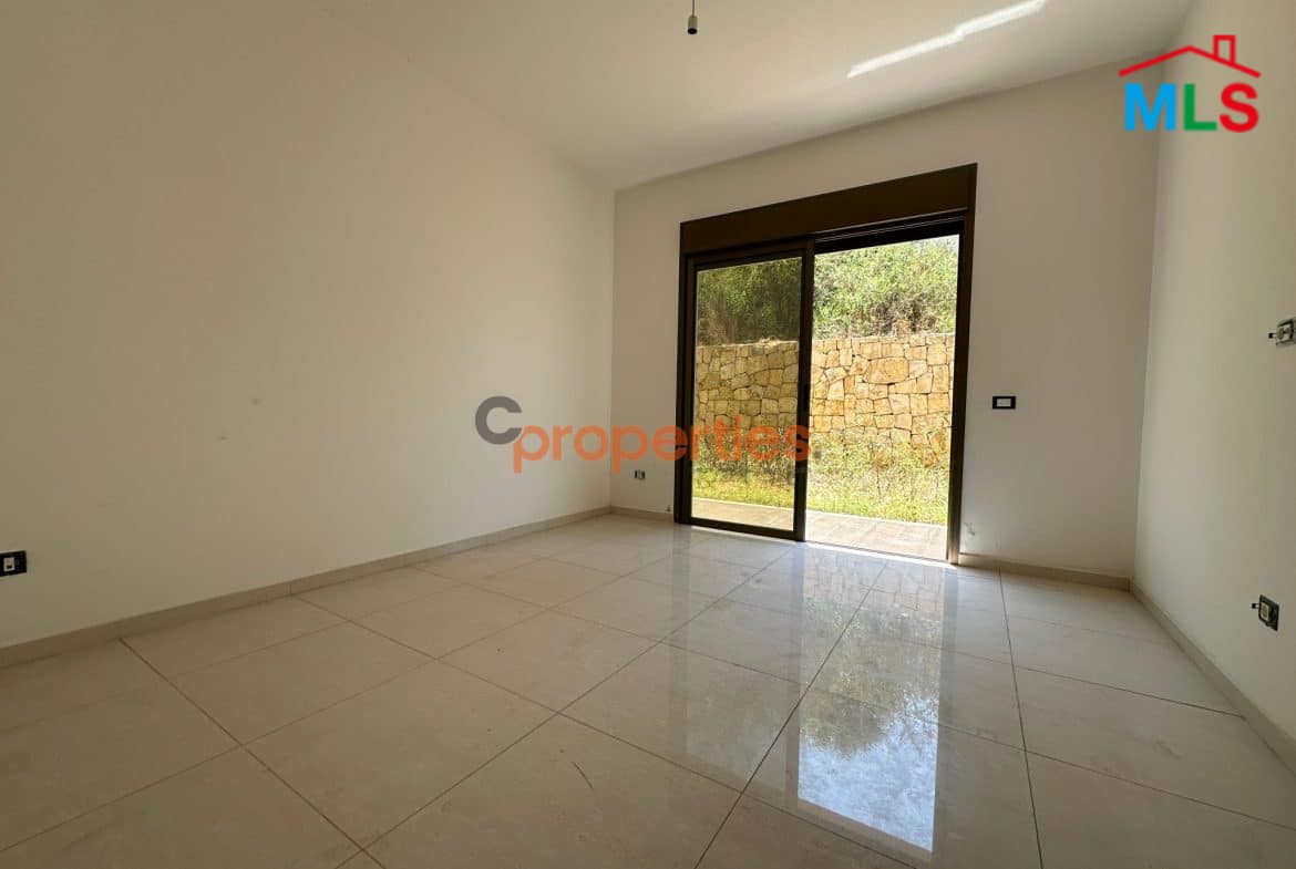 Apartment For Sale in Mtayleb CPCF58
