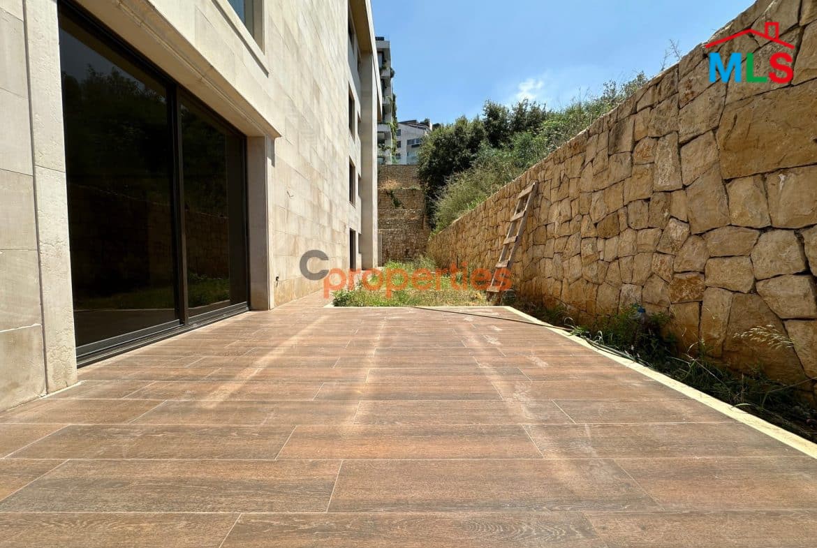 Apartment For Sale in Mtayleb CPCF58