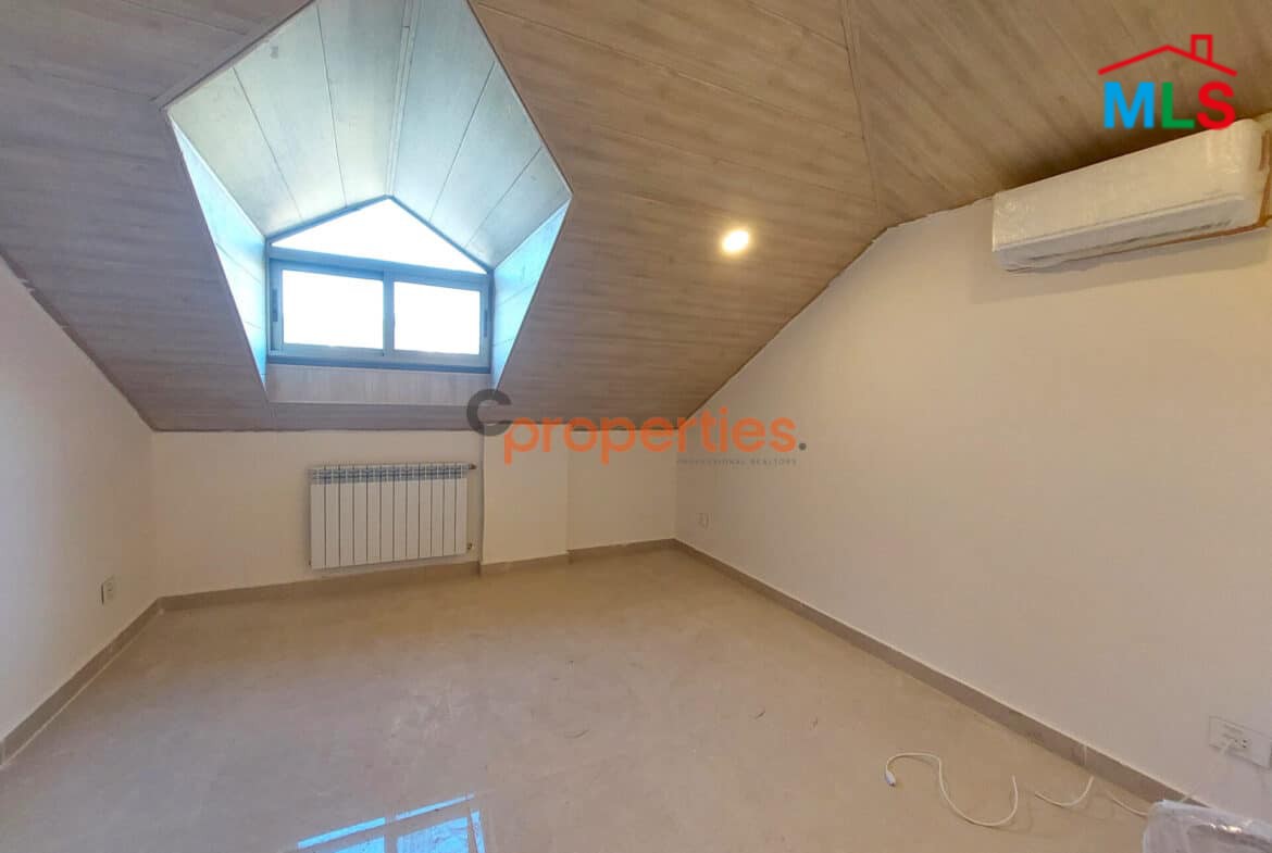 Penthouse for sale in biaqout CPSM68