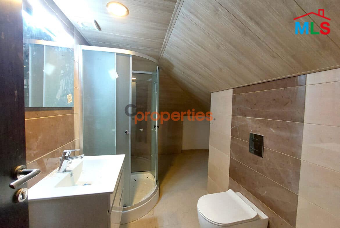 Penthouse for sale in biaqout CPSM68