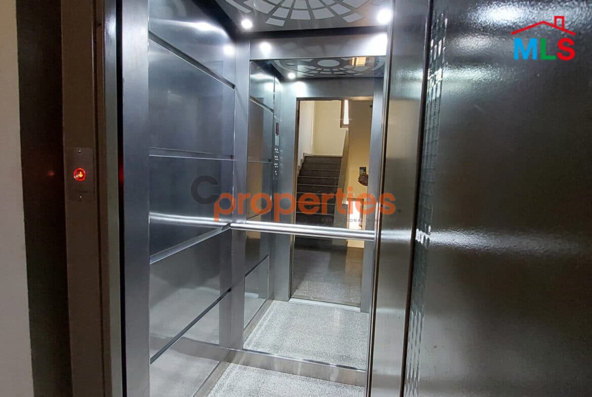 Apartment for sale in biaqout CPSM63