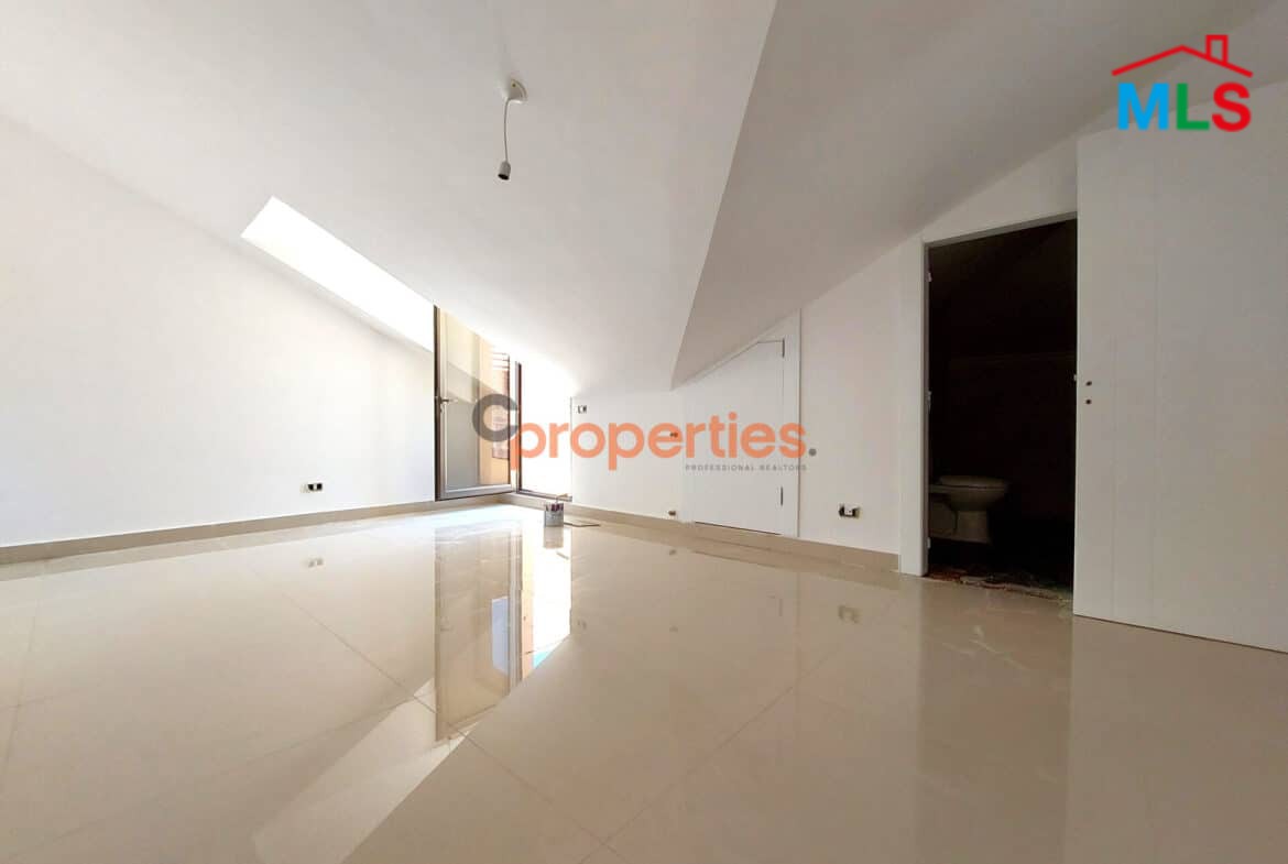 Duplex for sale in Jouret El Ballout CPSM58