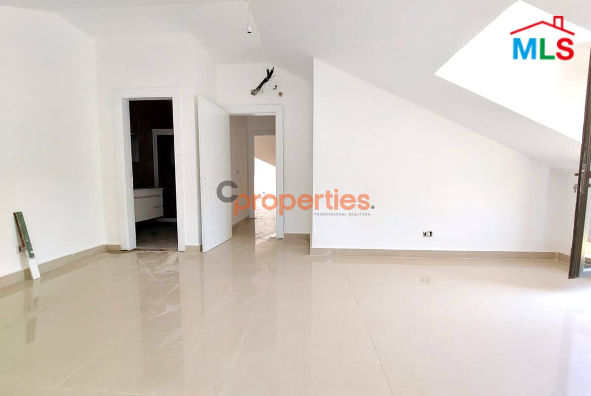 Duplex for sale in Jouret El Ballout CPSM58
