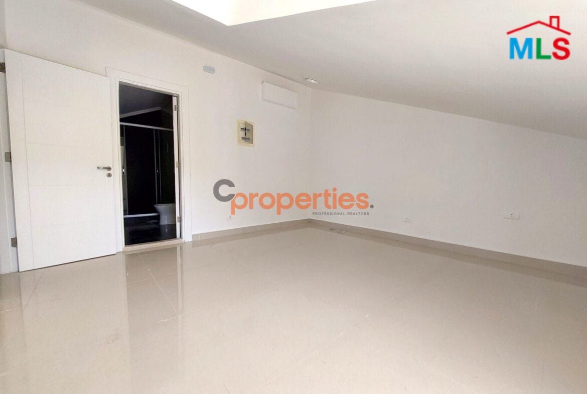 Duplex for sale in Jouret El Ballout CPSM57