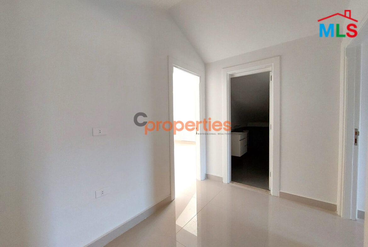 Duplex for sale in Jouret El Ballout CPSM57