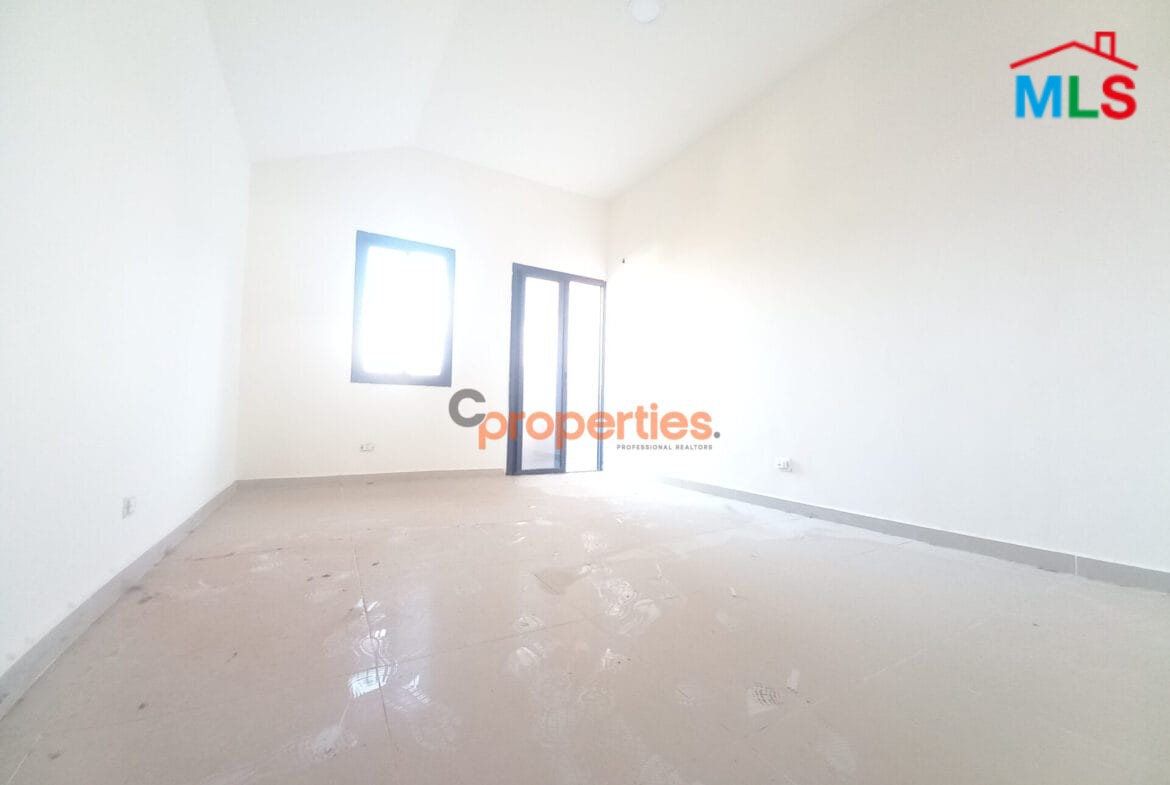 Duplex For Sale in Gherfine Jbeil CPJRK63