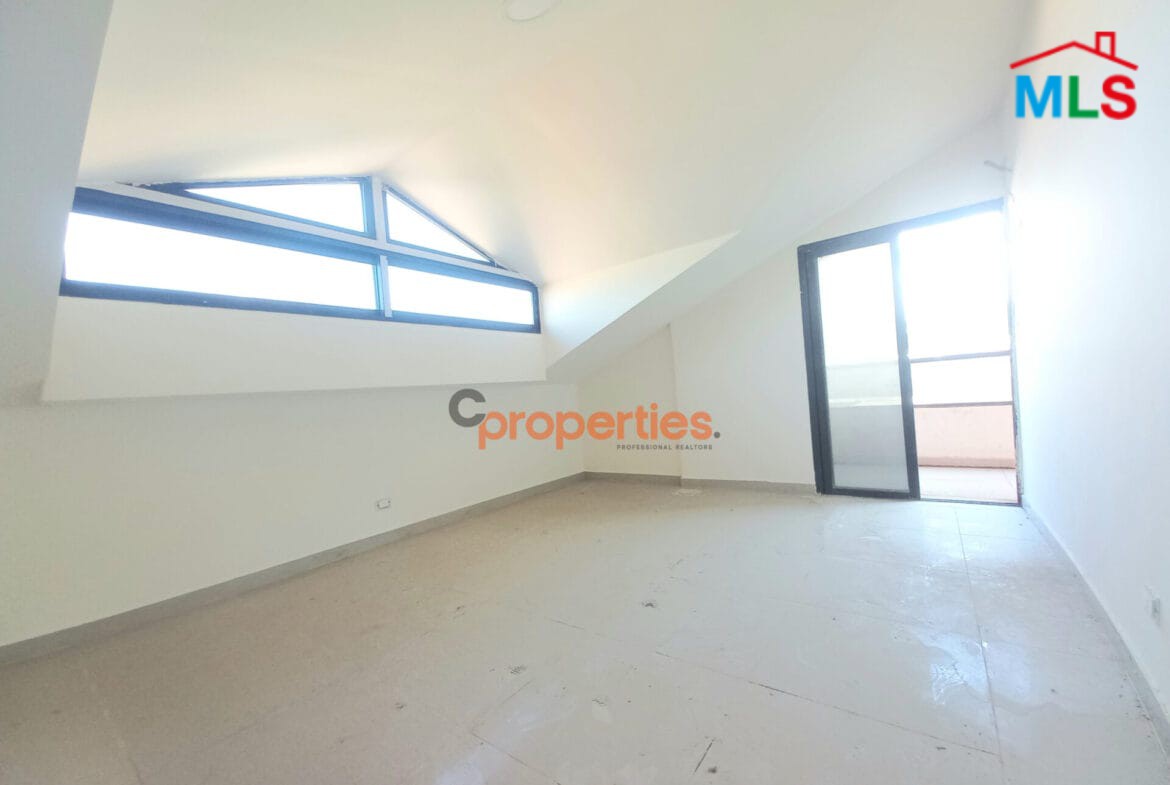 Duplex For Sale in Gherfine Jbeil CPJRK63
