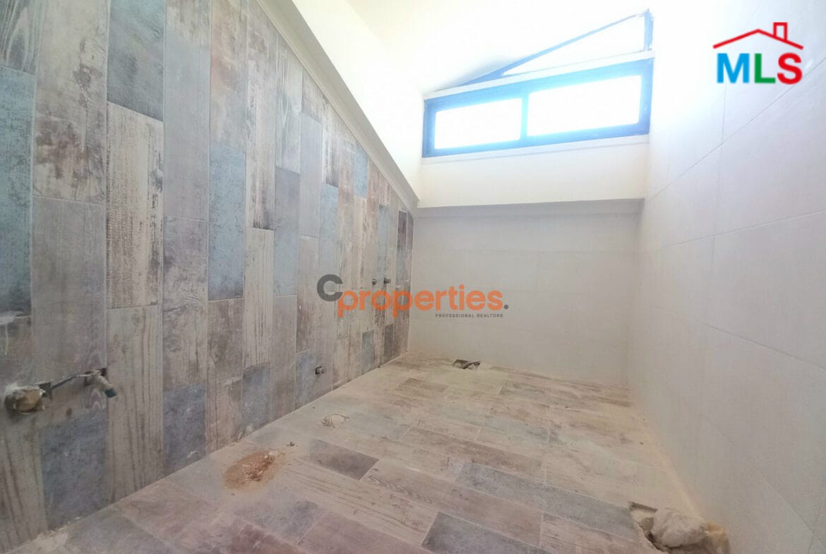 Duplex For Sale in Gherfine Jbeil CPJRK63