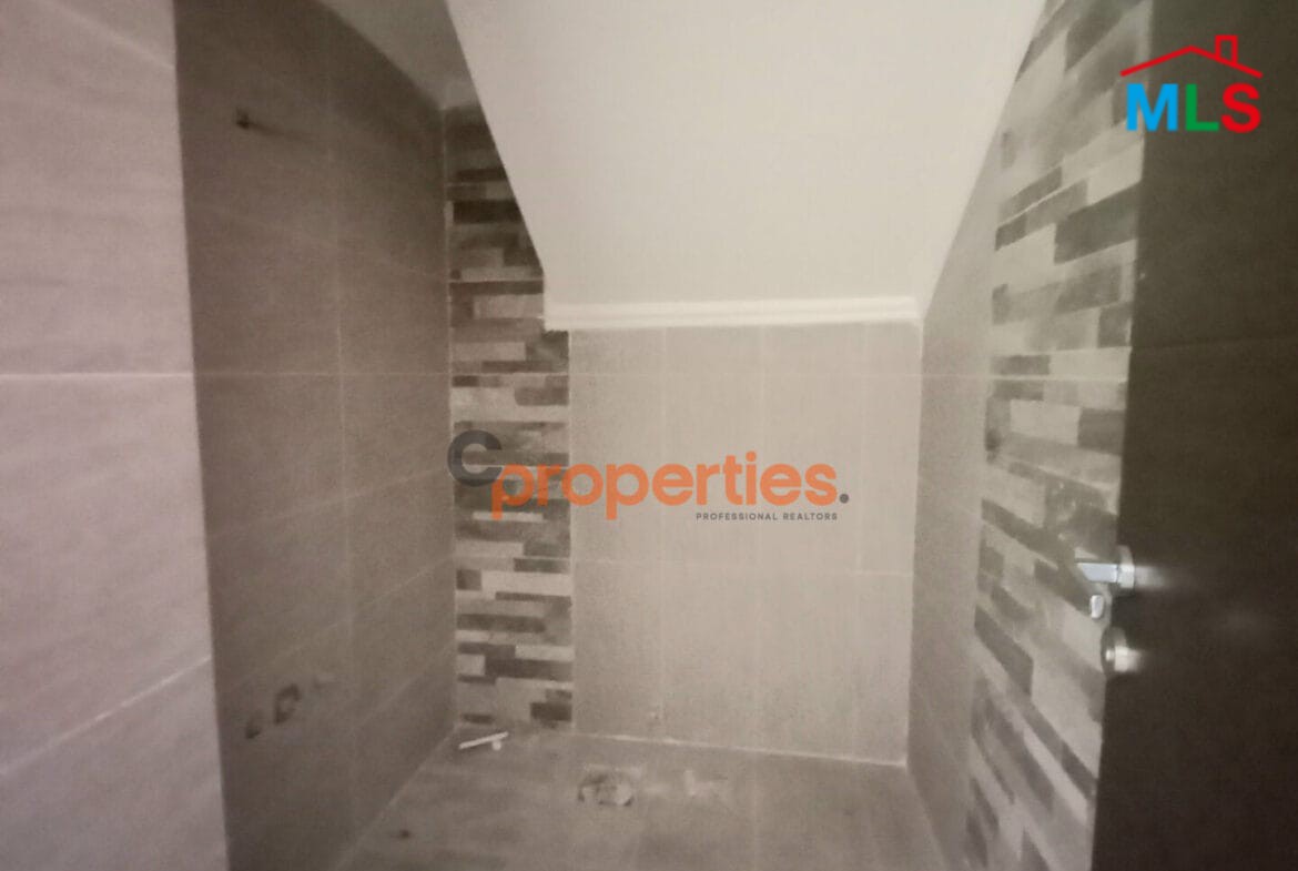 Duplex For Sale in Gherfine Jbeil CPJRK63
