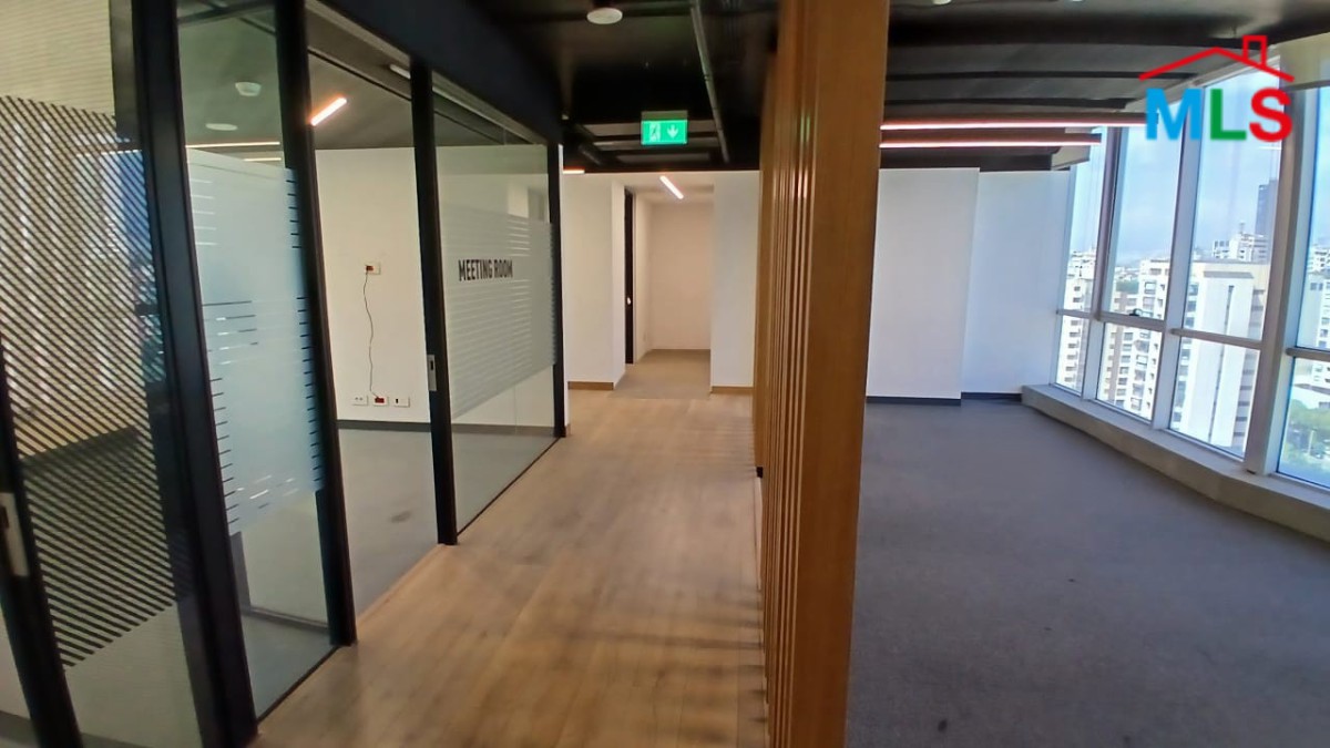 636 SQM Office with City View For Rent in Horsh Tabet