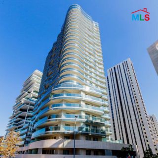 Apartment with Sea View in a Prestigious Tower For Rent in Down Town