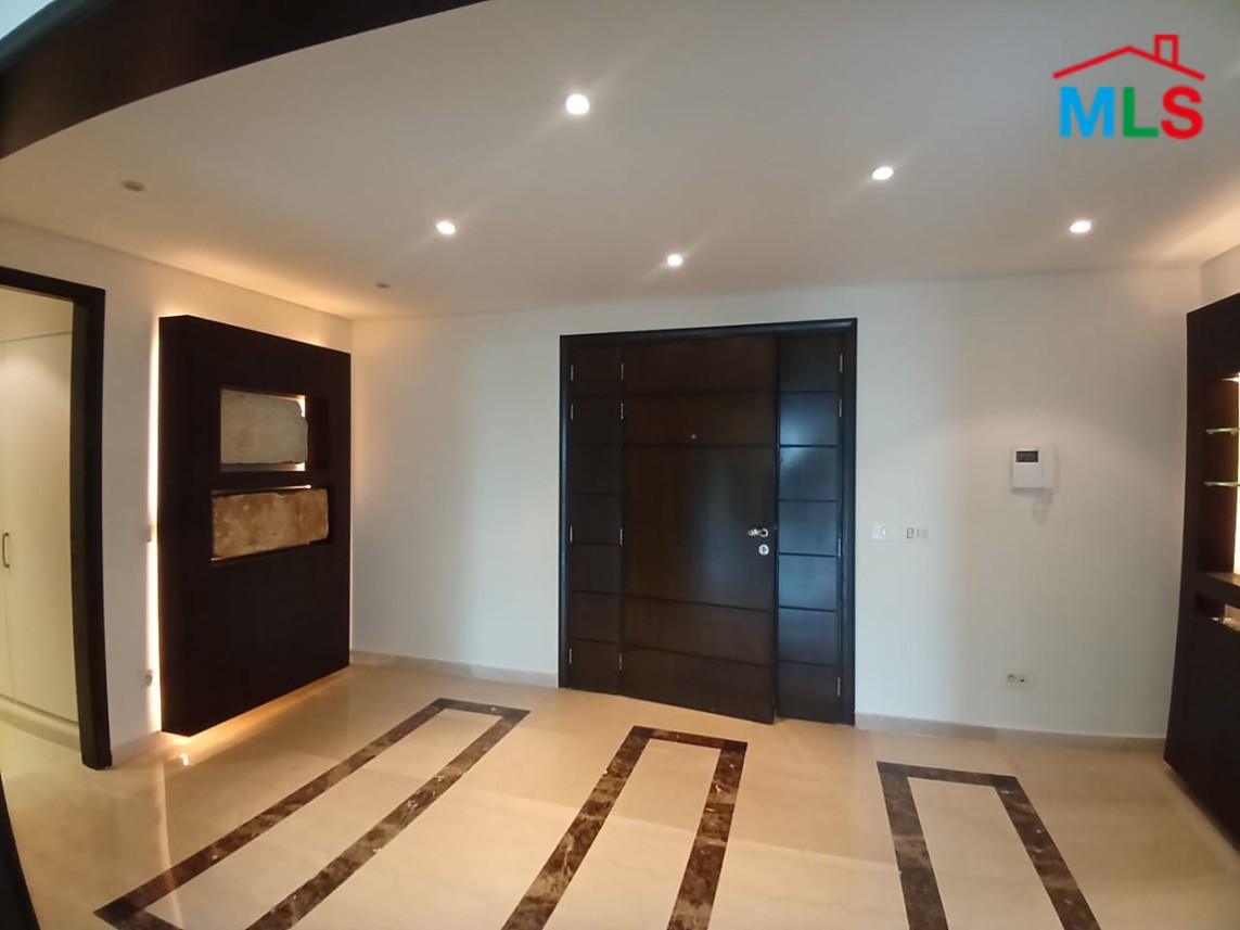 Spacious 3 Bedrooms Apartment With Terrace and Garden For Rent in Biyada