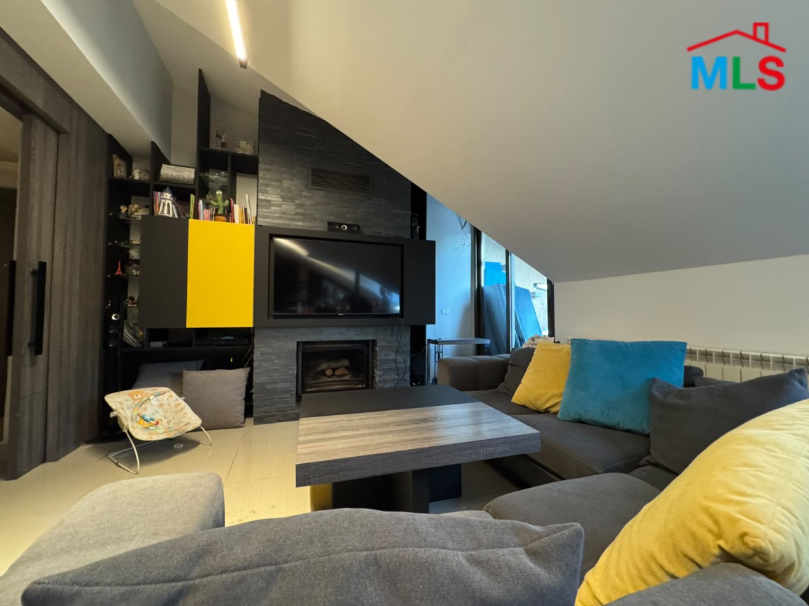 Fully Furnished and Decorated Duplex For Rent in Baabdat