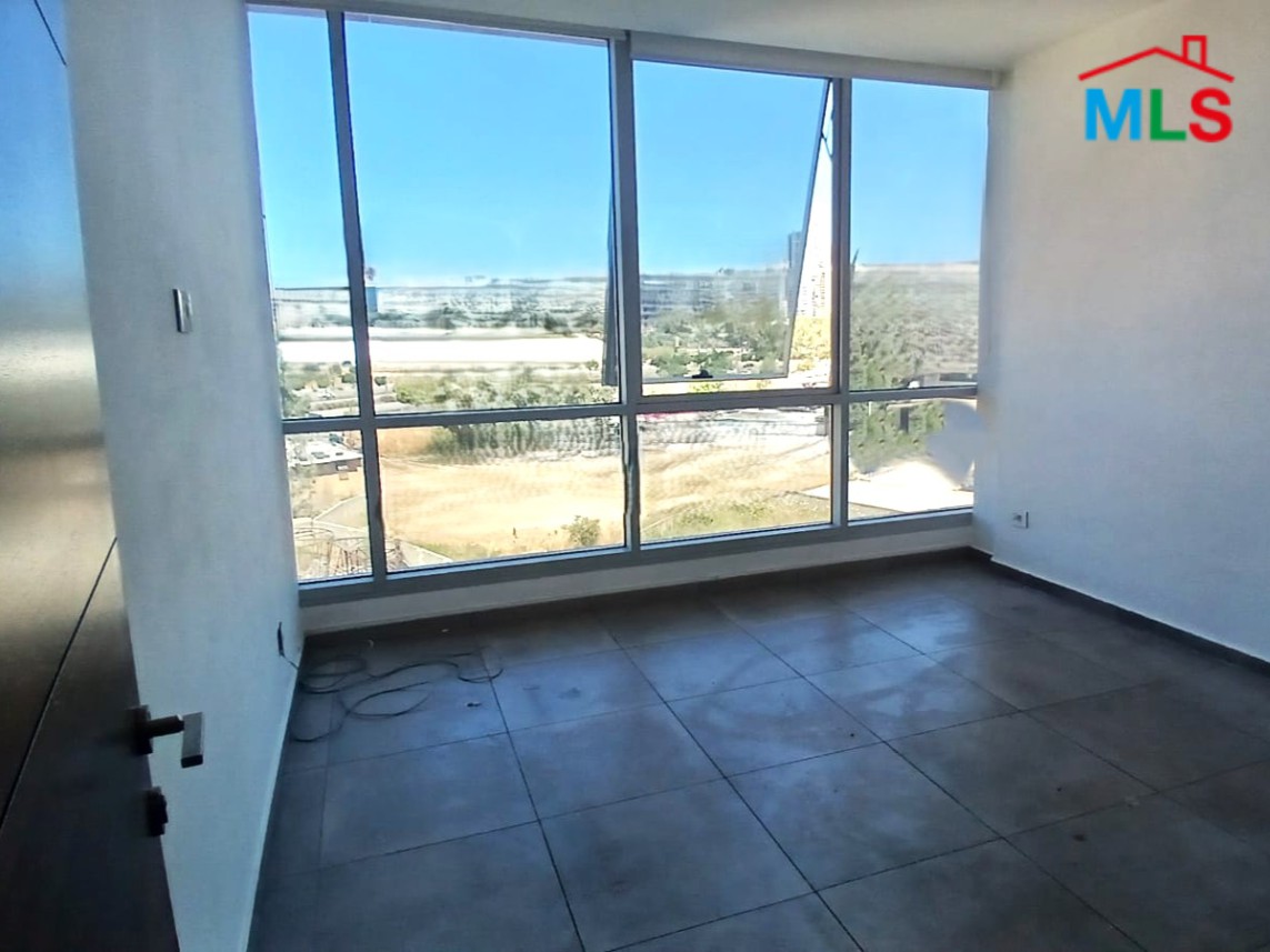 An Executive Office For Rent in Horsh Tabet