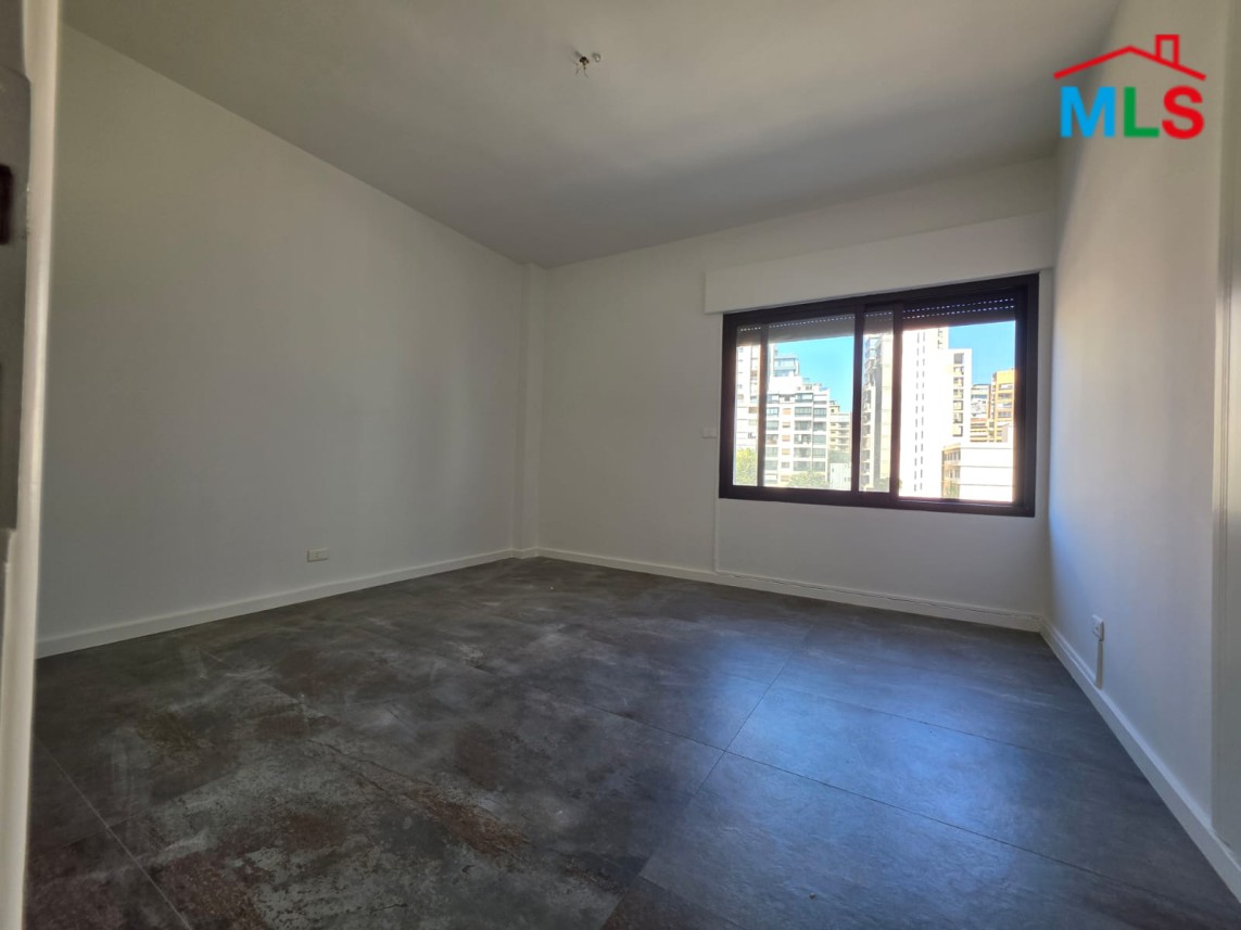 Spacious Apartment for Rent in Kontari, Ras Beirut