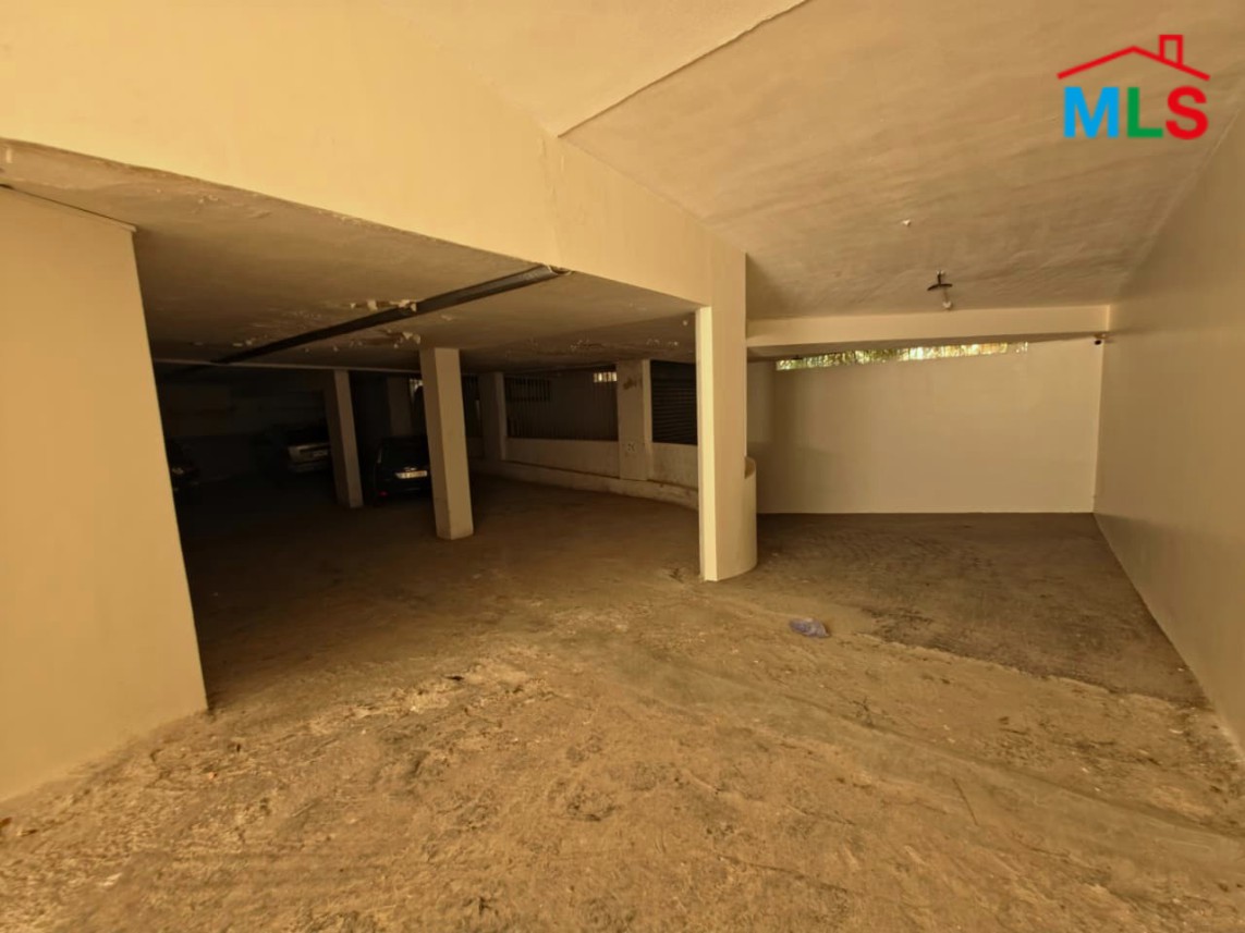 230 SQM Warehouse For Rent in Ain Al Remmane
