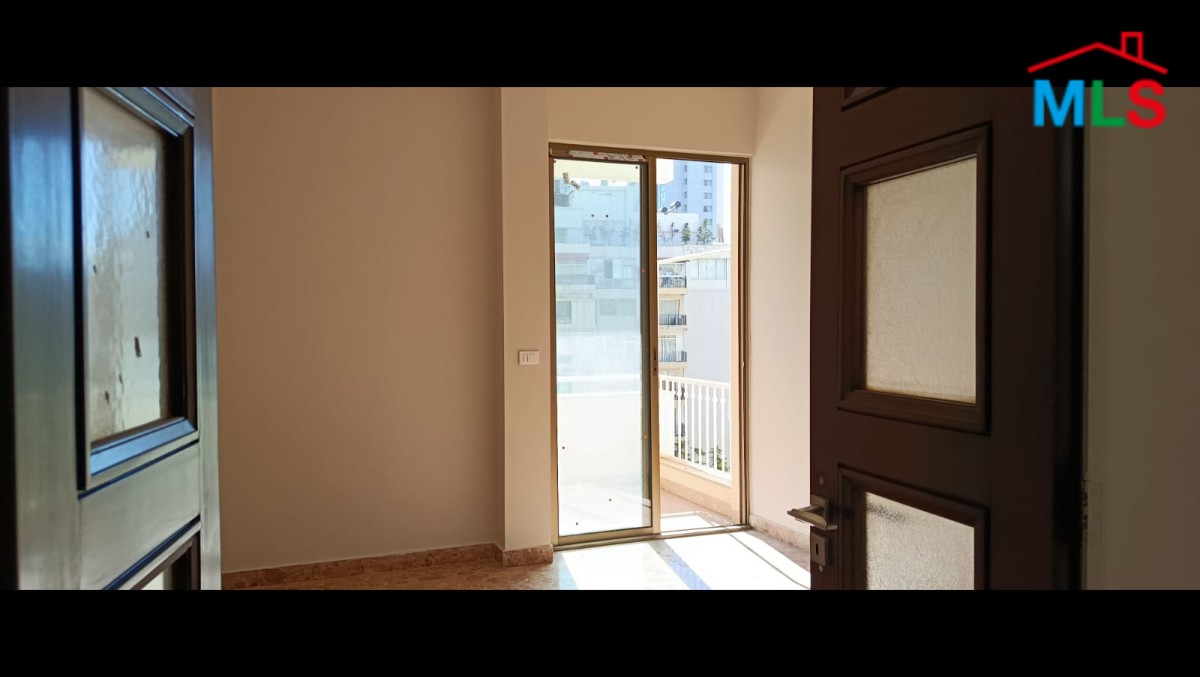 Unfurnished Apartment in Clemenceau