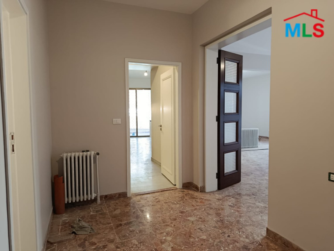 Spacious Unfurnished Apartment For Rent in Clemenceau