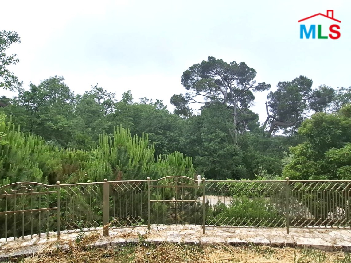 Furnished House With Terrace and Garden For Rent in Bikfaya, Naas