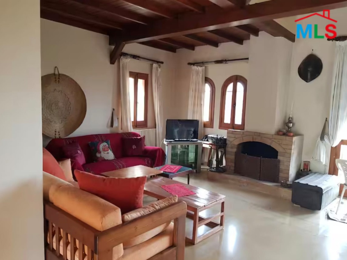Furnished House With Terrace and Garden For Rent in Bikfaya, Naas