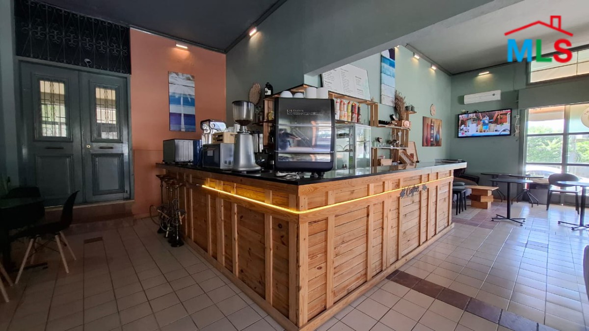Spacious Prime Location Shop For Rent in Amchit