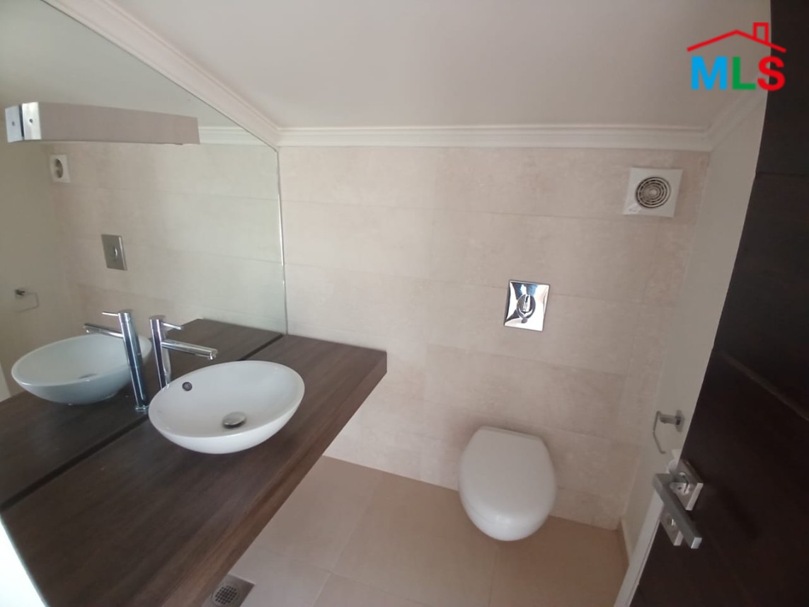 Unfurnished Roof Apartment With a Nice View For Rent in Qornet El Hamra
