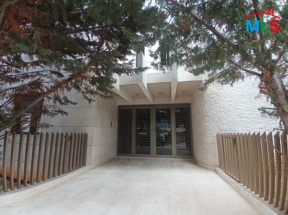 Unfurnished Roof Apartment With a Nice View For Rent in Qornet El Hamra