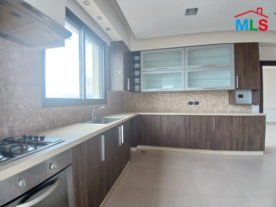 Unfurnished Apartment With a Nice View For Rent in Qornet El Hamra