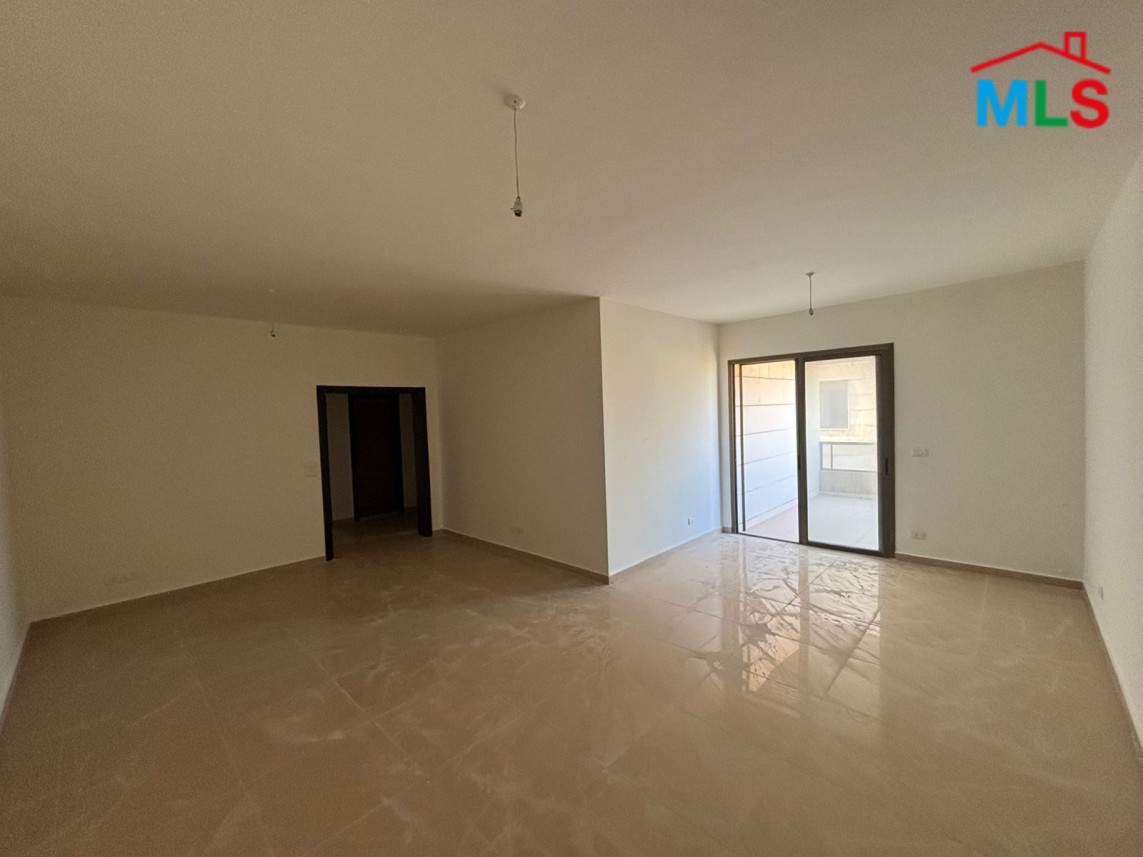 Unfurnished Apartment brand new For Rent in Mazraat Yachouh