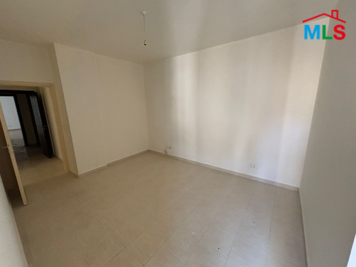 Unfurnished Apartment brand new For Rent in Mazraat Yachouh