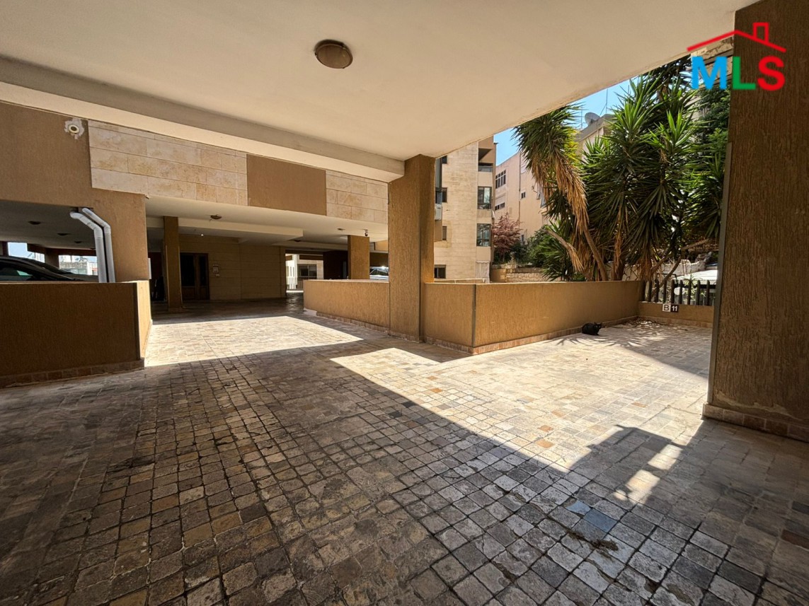 Unfurnished Apartment brand new For Rent in Mazraat Yachouh