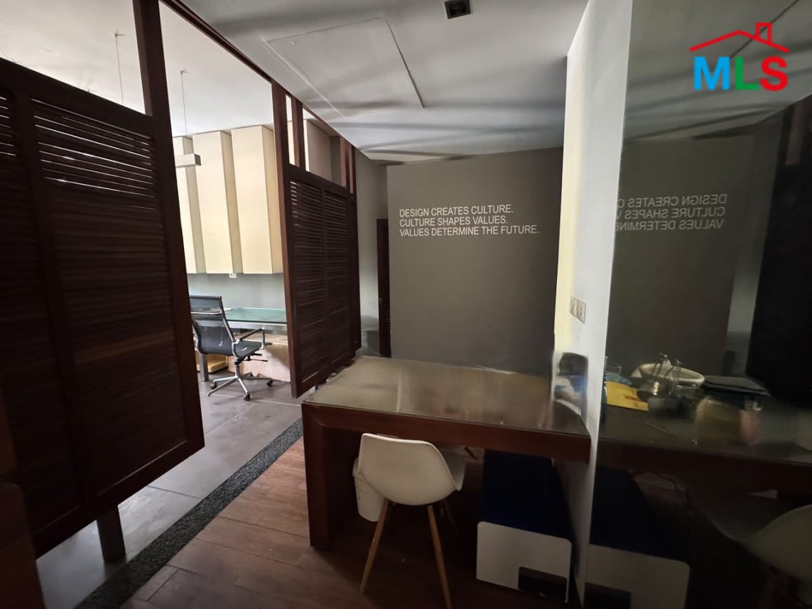 Ready-To-Use Office For Rent in Verdun, Beirut