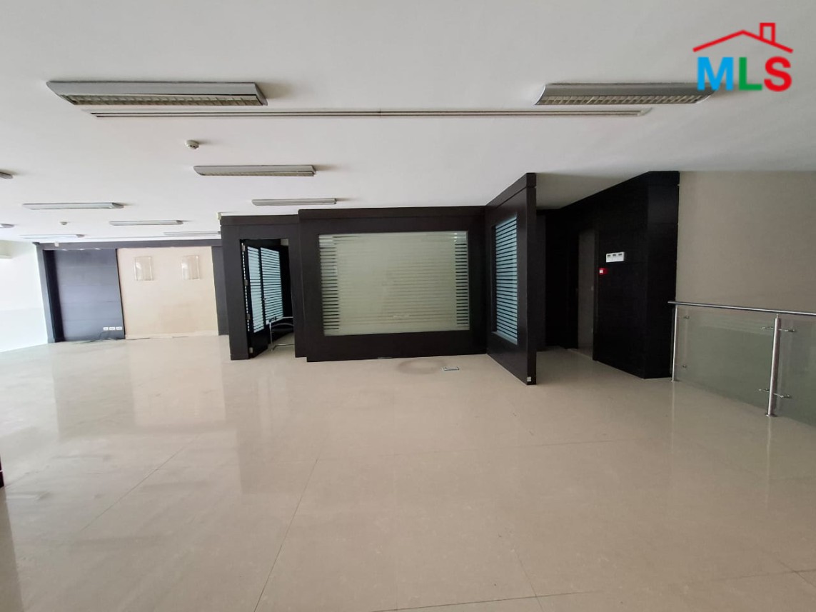 400 SQM Shop For Rent in Prime Location in Zouk Mosbeh, Highway