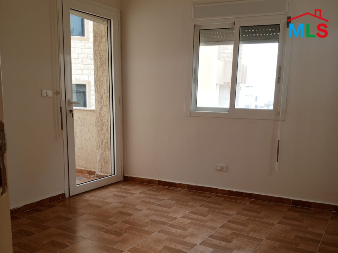 Apartment with Sea View For Rent in New Fidar, Halat