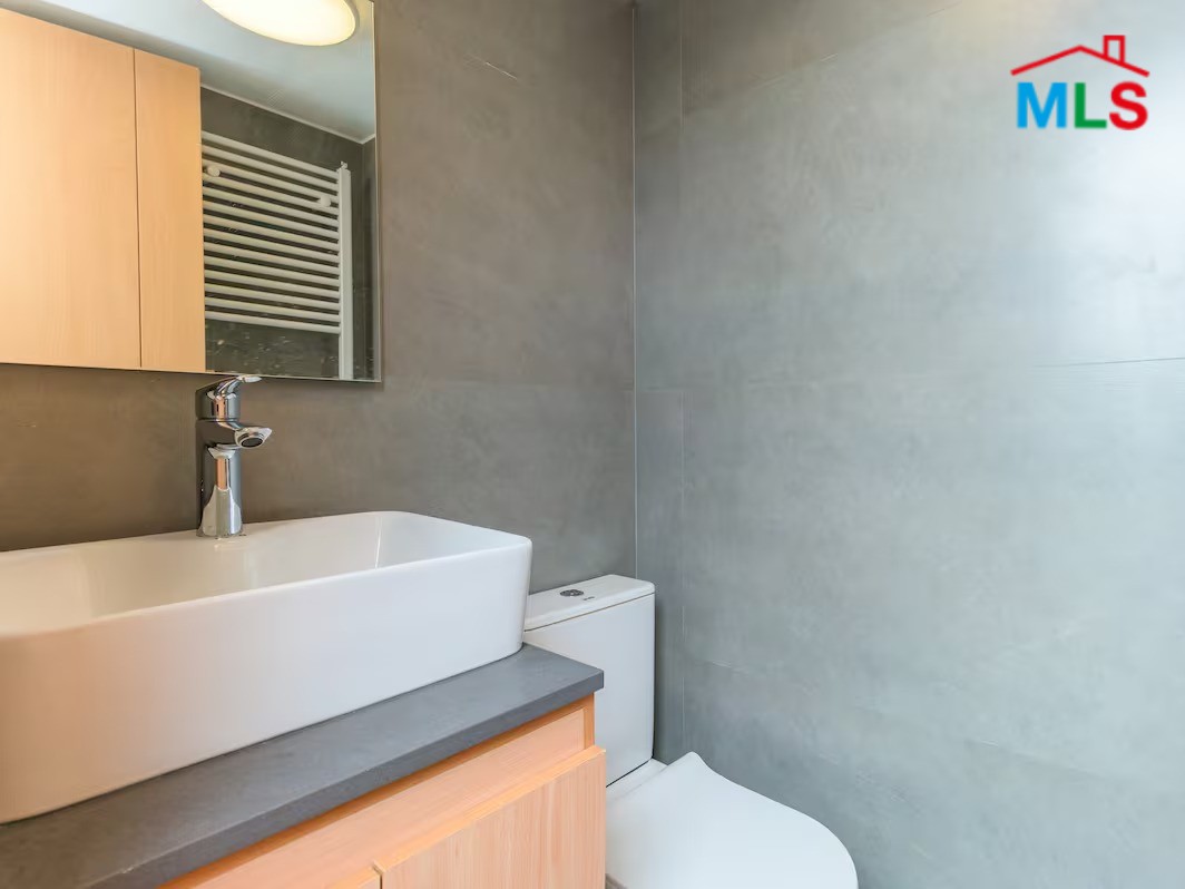 Fully Decorated & Furnished Chalet For Rent in Mzaar