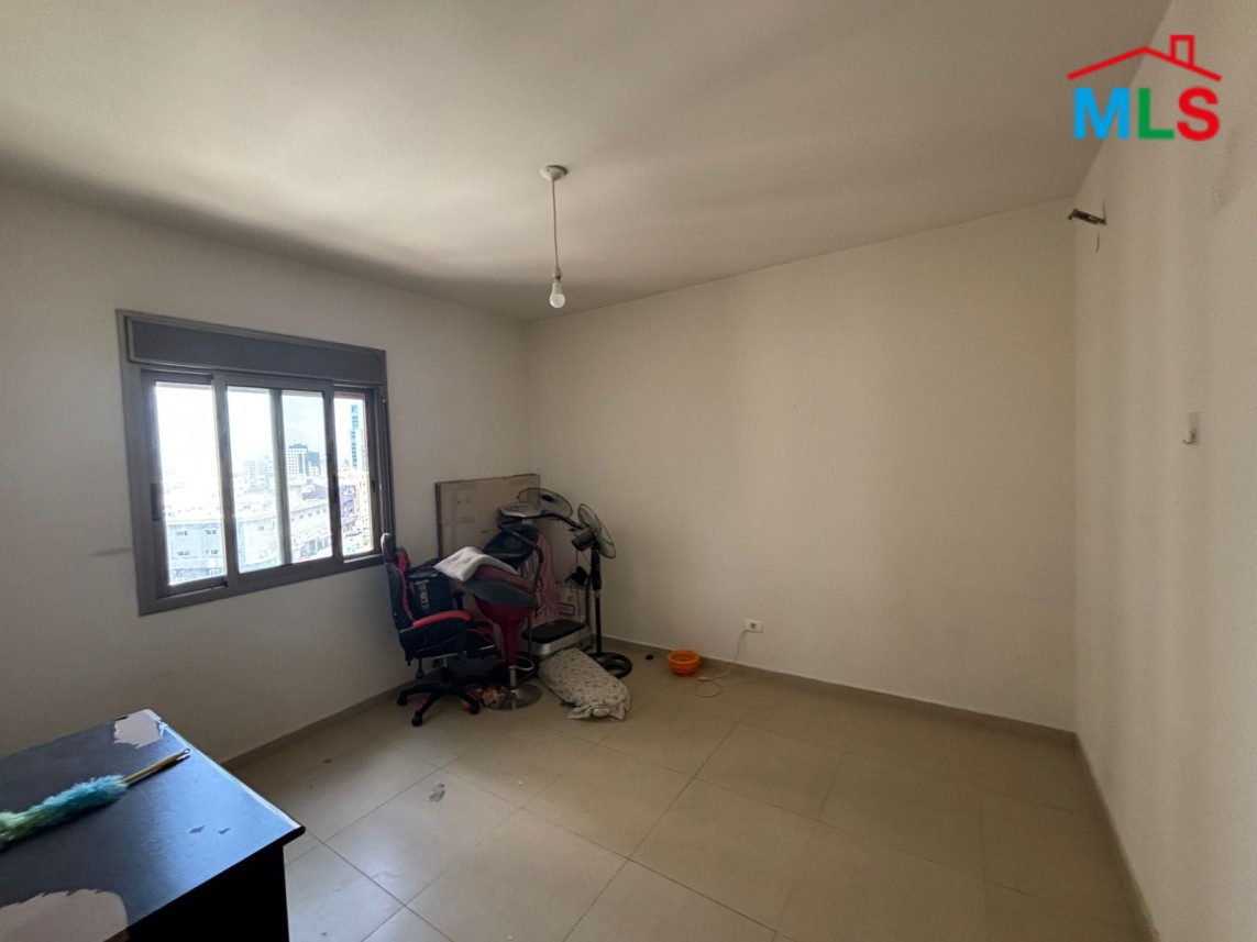 Semi-Furnished Apartment For Rent in Dekweneh