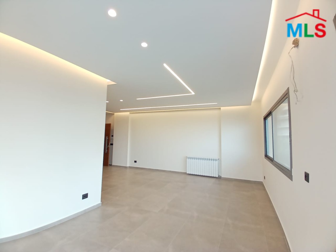High-End Apartment with Sea and Mountain View For Rent in Roumie