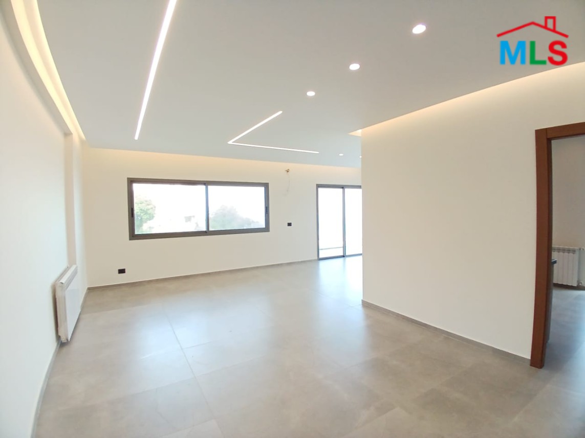 High-End Apartment with Sea and Mountain View For Rent in Roumie