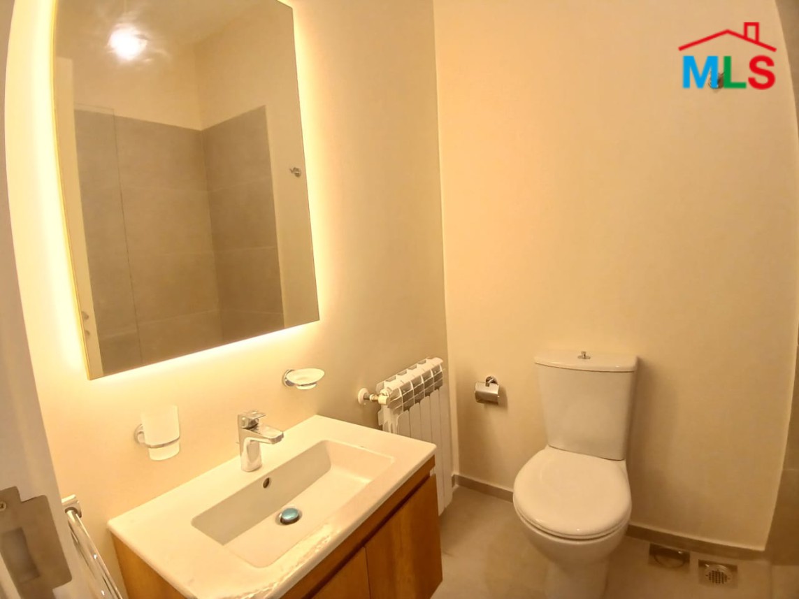 High-End Apartment with Sea and Mountain View For Rent in Roumie