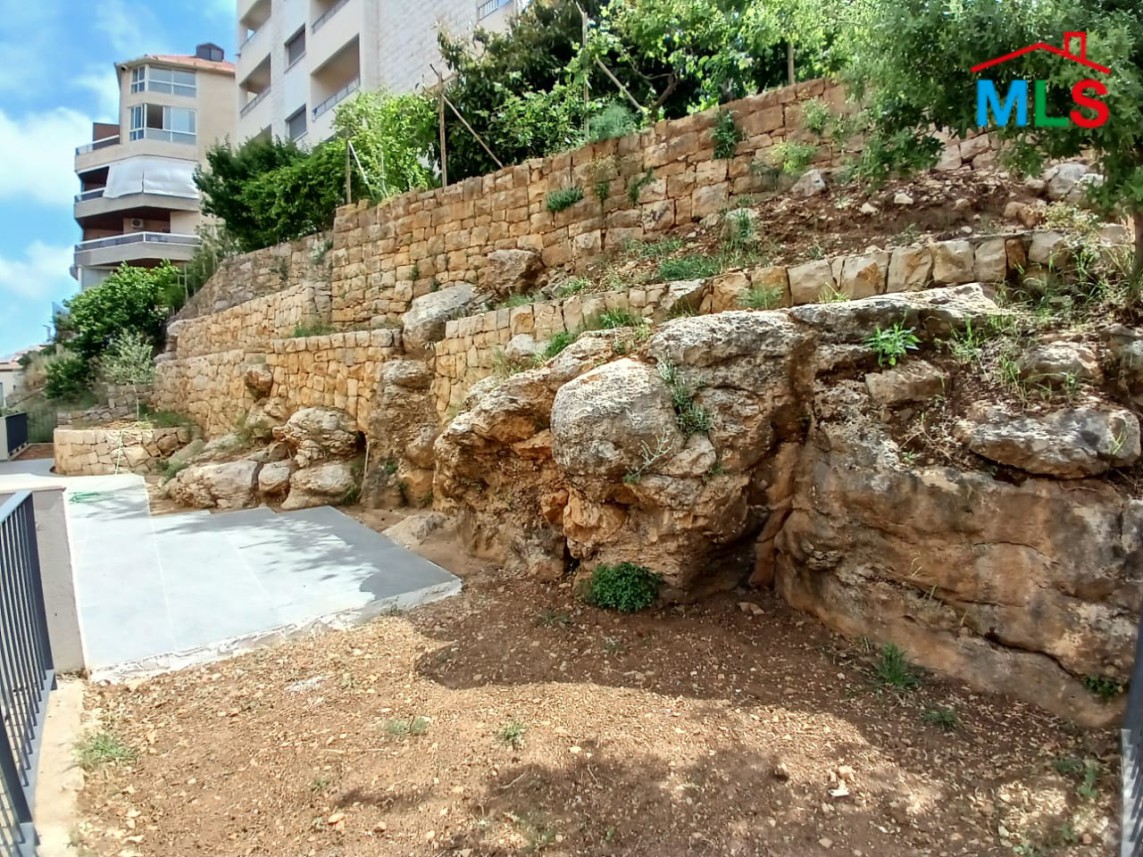 High-End Apartment with Sea and Mountain View For Rent in Roumie