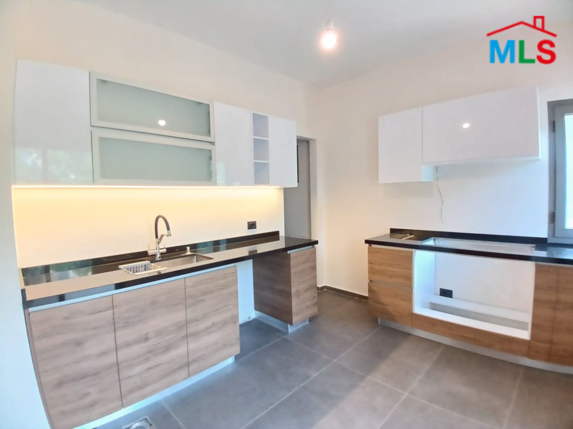 High-End Apartment with Sea and Mountain View For Rent in Roumie