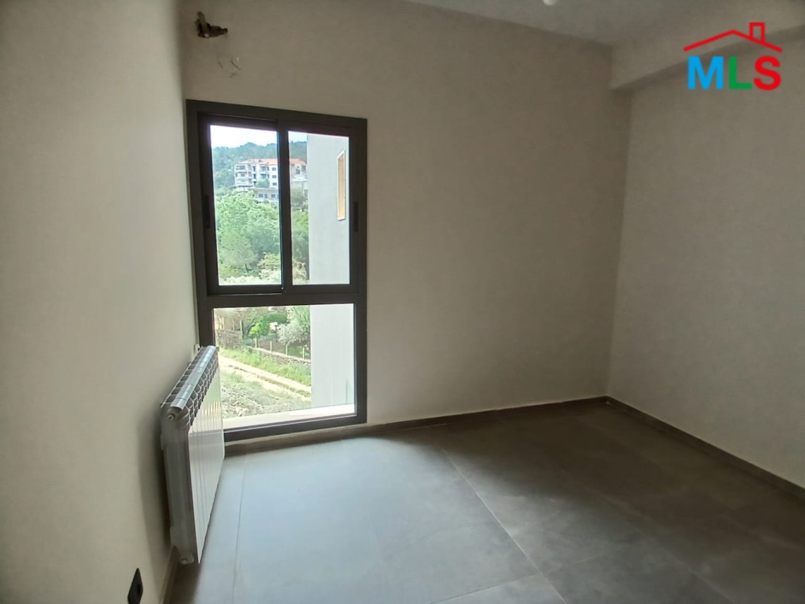 High-End Apartment with Sea and Mountain View For Rent in Roumie