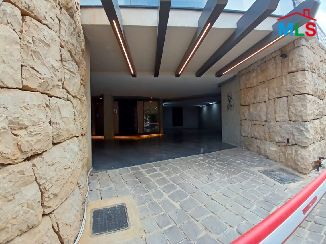 High-End Apartment with Sea and Mountain View For Rent in Roumie