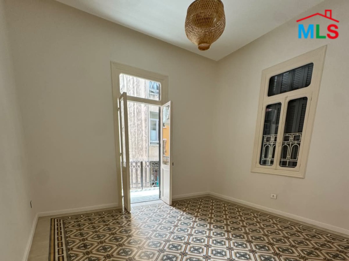 Bright Apartment For Rent in Achrafieh, Abed Al Wahab