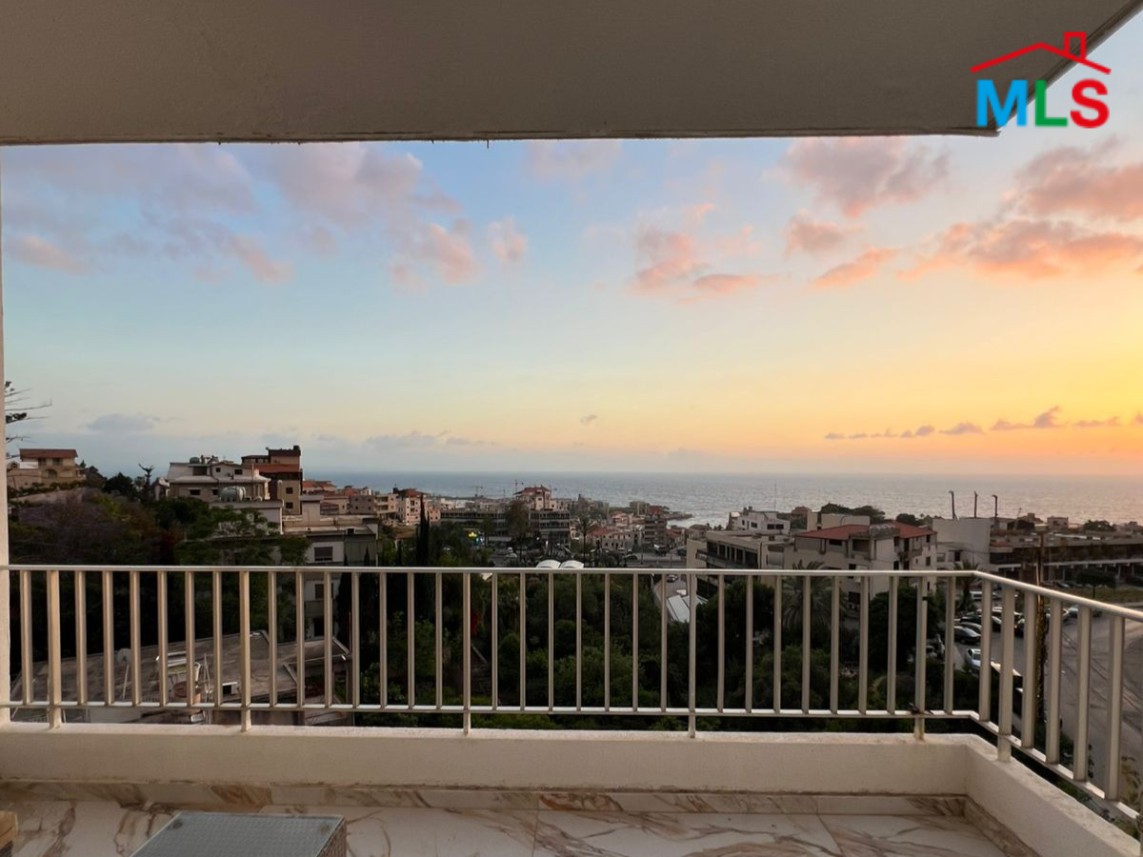 Furnished Apartment with Sea View For Rent in Tabarja