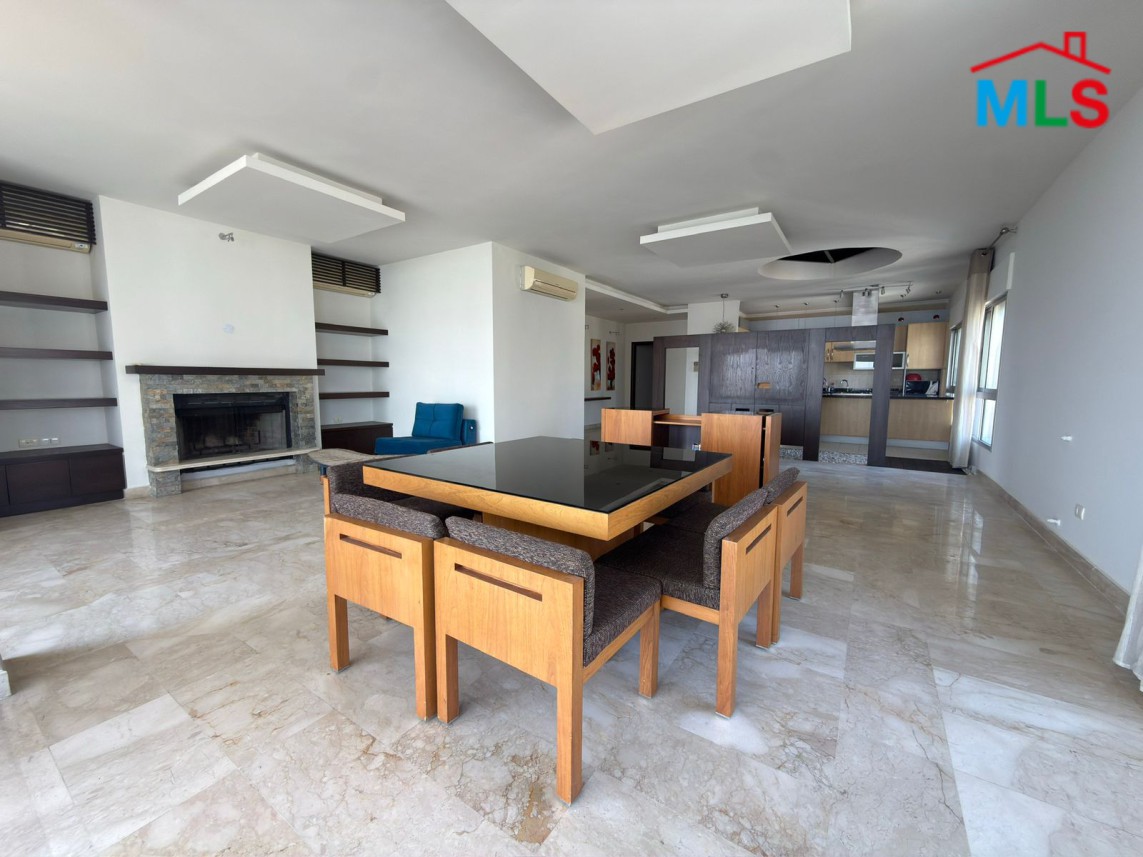 Elegant Apartment with City View For Rent in Achrafieh, Sassine